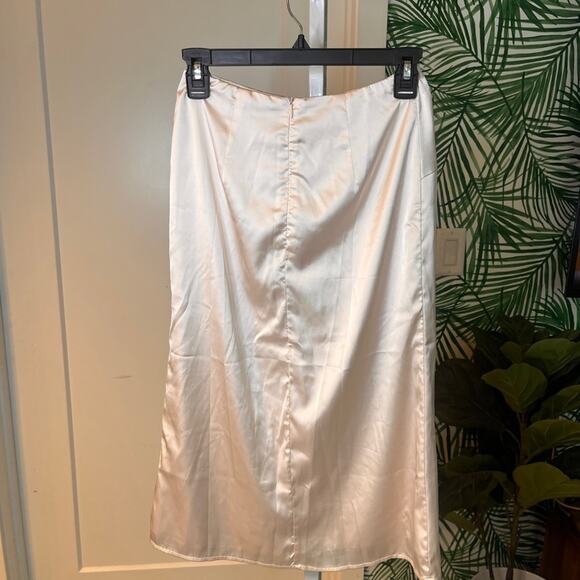 More to Come Maily Skirt - Picture 5 of 9